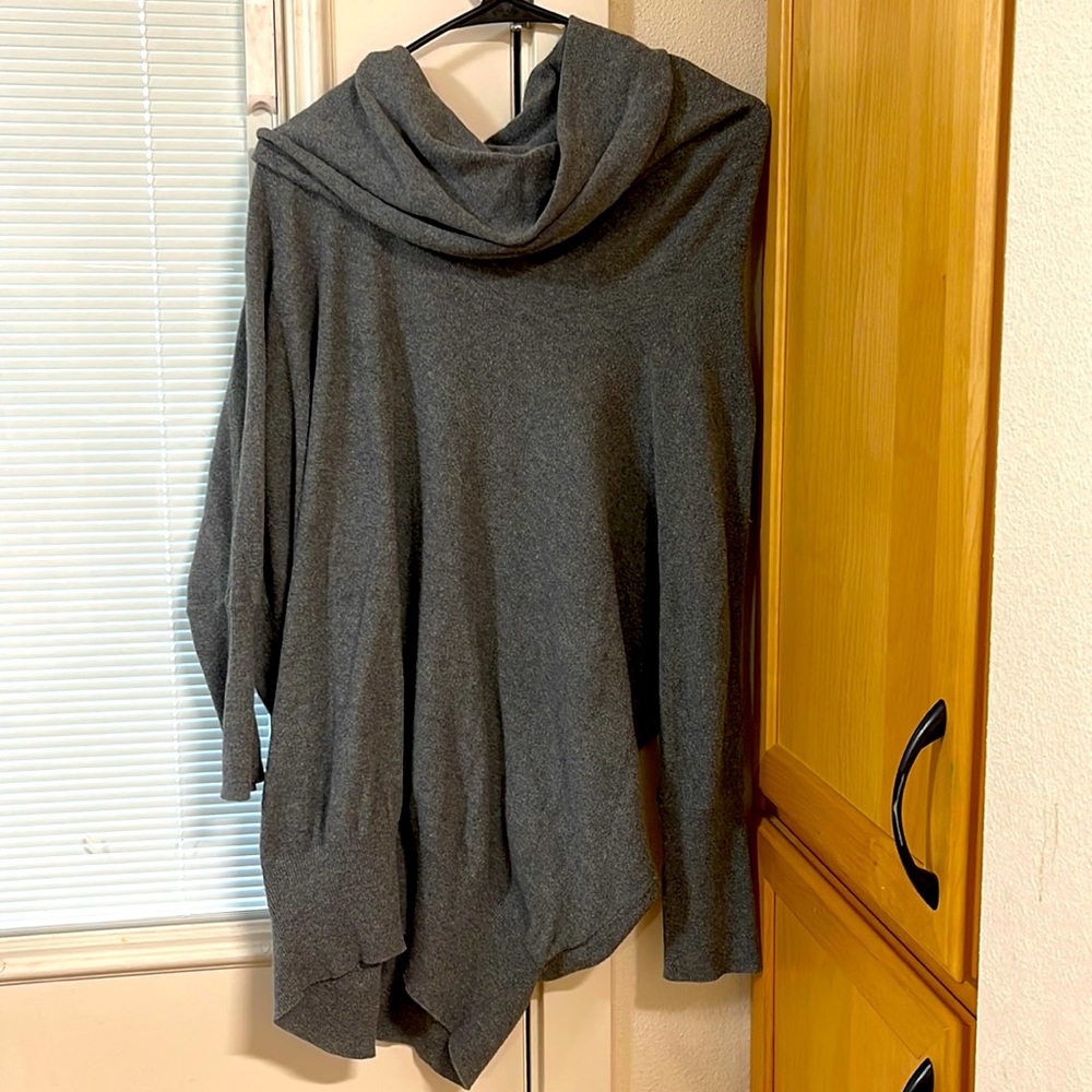 If It Were Me Brand Gray Cowl Sweater. Size XL.